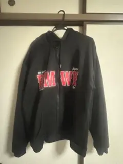 ジップアップパーカー 黒