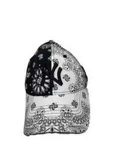 良品NEW ERA9FORTY ペイズリー NYヤンキース ブラックペイズリー