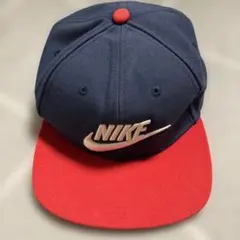 Nike ネイビー ✖️レッド キャップ