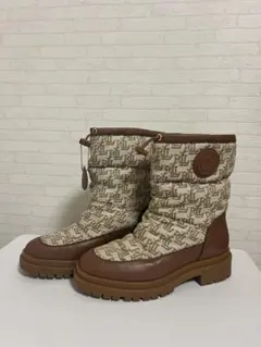 Item thumbnail for item 95a4d715-0fce-4b2f-8935-45a75276c16e