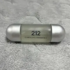 香水　CAROLINA HERRERA 212のサムネイル
