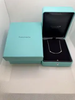 【美品】Tiffany スマイル ネックレス（スモール）ホワイトゴールドにダイヤ