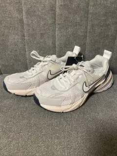 新品　ナイキ ウィメンズ V2K ラン