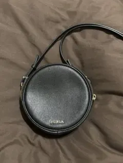 FURLA ラウンドショルダーバッグ ブラック