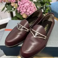 PRADA★ワインレッドカラー★ローファー