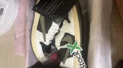 TravisScott×NikeAirJordan1 Medium Oliveのサムネイル