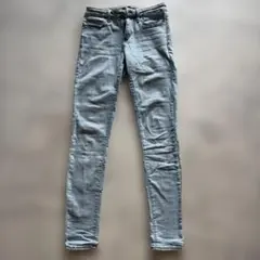 UNIQLO スキニーデニム ライトブルー　ウエスト66cm