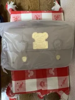 ダッフィー ワンダフルヴォヤッジ　キャリーミーポシェット