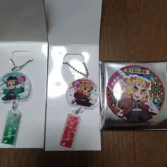 鬼滅の刃 煉獄杏寿郎　竈門炭治郎 アクリルキーホルダー＆煉獄杏寿郎　缶バッジ