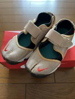 エアリフト　ウィメンズ　ゴールド　23センチ