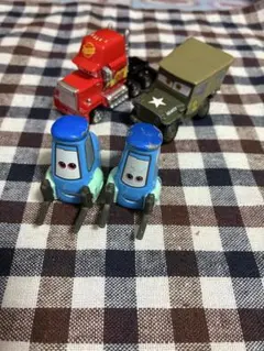 カーズ トミカ　サージ　グイド　マックのサムネイル