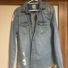 ZARA デニムジャケット　ダメージ加工のサムネイル