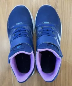 adidas スニーカー　キッズ　23cm HR1537