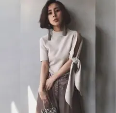 AMERI ASYMMETRY KNOT SLEEVE KNIT アメリ　半袖