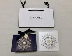 CHANEL シャネル 2025 ホリデー限定ボックス ショッパー チャーム付き