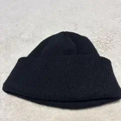 黒のニット帽