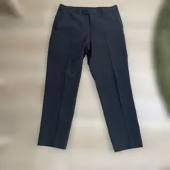 ユニクロ　感動パンツ　ダークグレーW82 裾まつり仕上げ70センチ
