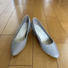 TOMORROWLAND パンプス グレージュ　36 未使用のサムネイル
