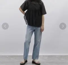 LAKOLE センタープレス　デニムパンツのサムネイル