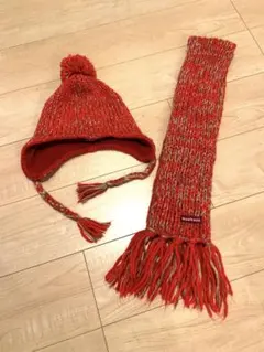 【ハッシュアッシュ】子供用　ニット帽　マフラーセット　赤系