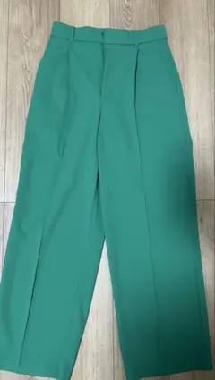 GU 「ストレッチテーパードパンツ（グリーン／Lサイズ）