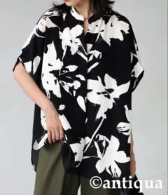 美品 antiqua バックタック入り 花柄シャツ 半袖シャツ FREEのサムネイル