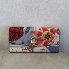 1581] 未使用 ＊クロエ＊ 長財布 花柄 スナップボタン 箱付き - メルカリ
