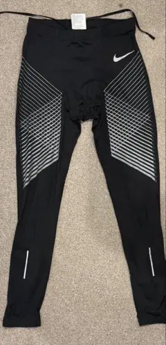 ナイキ　ランニングタイツ