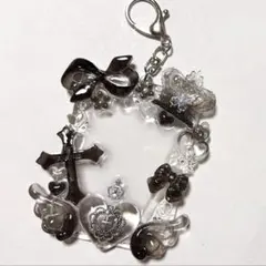 トレカケース レジンデコ ブラック×クリア キラキラ ハート リボン y2k