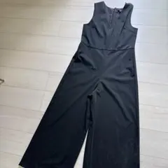 UNIQLO サロペット ブラック Lサイズのサムネイル