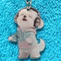 新品未使用でヘッドホンをした可愛い犬のアクリルキーホルダーです