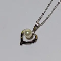 【USED】ハート型パールネックレス