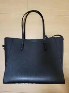 2025年最新】Charles & Keith トートバッグの人気アイテム