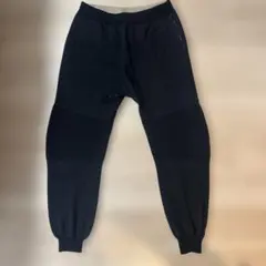 BOTTEGA VENETA 黒いパンツ