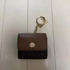 MICHAEL KORS イヤホンケース MKロゴ チャーム付き - メルカリ