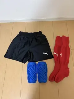 子供 PUMA サッカーウェア 3点セット ショーツ ソックス シンガードのサムネイル