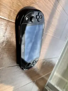 PS Vita 本体 ブラック　写真に写ってるものだけ。