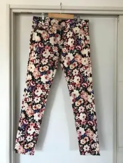 AZUL by moussy値下げ！ 今季人気花柄スキニーパンツ L ZARA