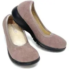 【美品】ラックラック 空飛ぶパンプス スエード調 ベージュ