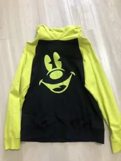 【再値下げしました】ディズニー　ミッキーマウスフード付きトレーナー