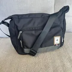 美品　le coq sportif ブラック ショルダーバッグ