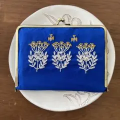 がま口型クラシックブルー 北欧風草花刺繍 文庫本ブックカバー マルチ 手帳ケース