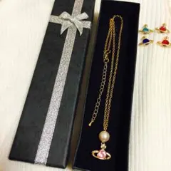 土星のパールのネックレス(薄ピンク)＋ギフトbox付き