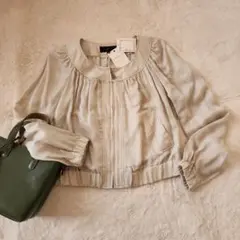 24000円の品タグ付きアンタイトルシャイングレーベージュノーカラージャケット2