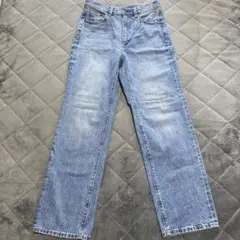 GU ハイウエストストレートジーンズ M