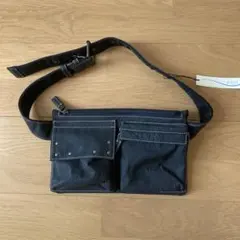 レザー風 ボディバッグ ポケット付き