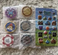 ドラゴンクエストウォーク メダルキーホルダー ぷっくりシールセット【非売品】のサムネイル