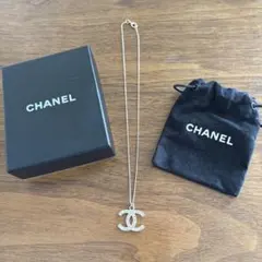 CHANEL CCロゴ ネックレス ストーン付き