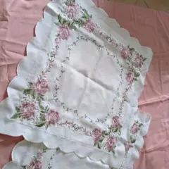 花柄刺繍クッションカバー２枚セット