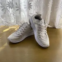 ナイキNIKE エアマックス アクシス 23.5cm